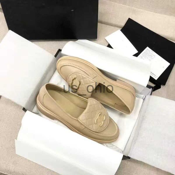dress shoes loafers 2023 fall fashion leather ringer allmatch small leather shoes highquality women's single foot metal buckle black si
dress shoes loafers 2023 fall fashion leather ringer allmatch small leather shoes highquality women's single foot metal buckle black si