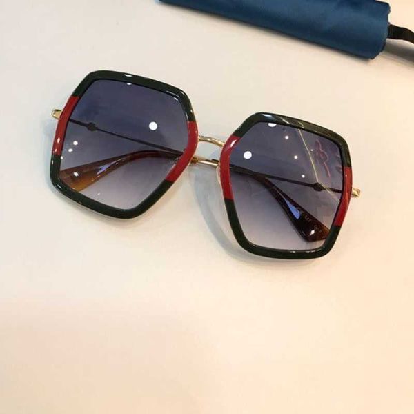 popular women 0106 sunglasses square big frame summer generous style mixed color 0106s uv protection lens 15u78, White;black
popular women 0106 sunglasses square big frame summer generous style mixed color 0106s uv protection lens 15u78, White;black