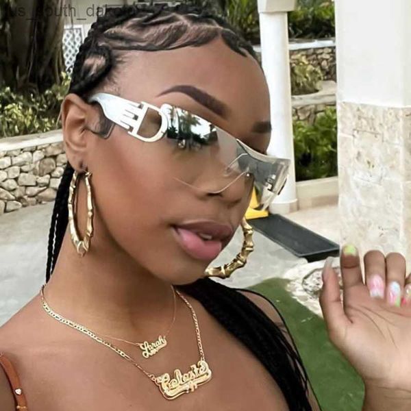 2022 new fashion luxury rimless one piece sunglasses women men silver goggles female vintage punk big square sun glasses shades l230523, White;black
2022 new fashion luxury rimless one piece sunglasses women men silver goggles female vintage punk big square sun glasses shades l230523, White;black