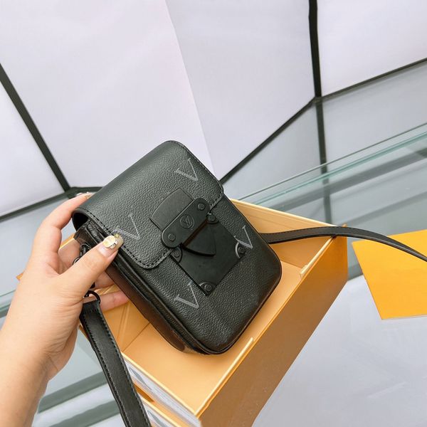 5a designer handbag luxury bag italy brand shoulder bags women purse crossbody bags cosmetic tote messager wallet by bagshoe1978 s153 001
5a designer handbag luxury bag italy brand shoulder bags women purse crossbody bags cosmetic tote messager wallet by bagshoe1978 s153 001