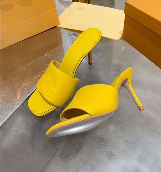 2023 designer market revival flat mules slippers high heels women slides black pink orange blue waterfront white summer flip flops sandals
2023 designer market revival flat mules slippers high heels women slides black pink orange blue waterfront white summer flip flops sandals