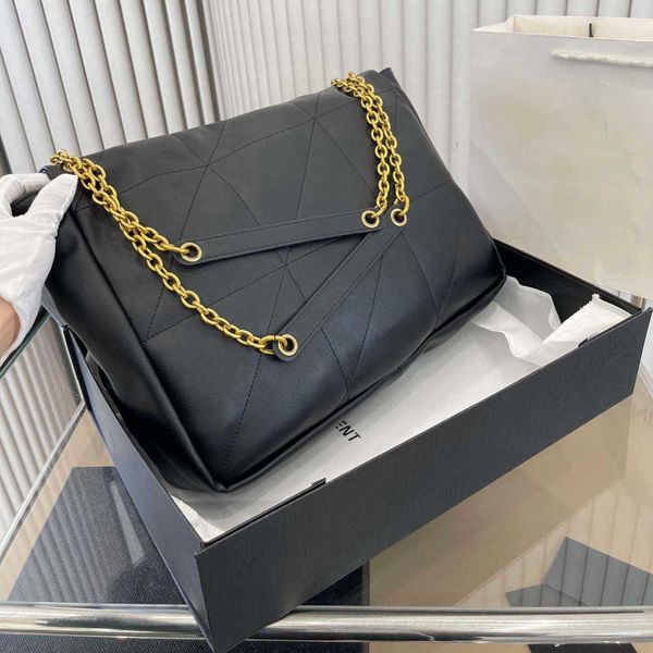 shoulder bag diamond square black cool y2k design luxury gold chain crossbody underarm premium simple purse 220712
shoulder bag diamond square black cool y2k design luxury gold chain crossbody underarm premium simple purse 220712
