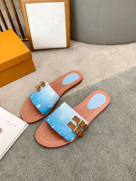 luxury designer lock it flat mule slippers women sandals genuine leather ladies dauphine outdoor casual slipper flip flops scuffs size 35-41, Black
luxury designer lock it flat mule slippers women sandals genuine leather ladies dauphine outdoor casual slipper flip flops scuffs size 35-41, Black