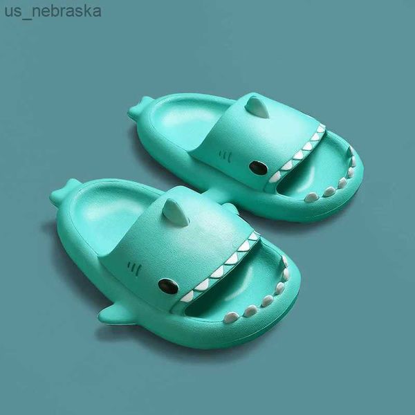 1 pairs2 pcs 2022 summer new children' slippers kids sandals baby soft sole antislip cute flat heels beach shoes boys girls cartoon sh, Black;grey
1 pairs2 pcs 2022 summer new children' slippers kids sandals baby soft sole antislip cute flat heels beach shoes boys girls cartoon sh, Black;grey