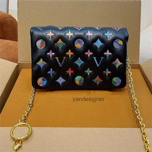 women designer shoulder bags pochette fashion coussin woman beach summer ssbody messenger handbags fw22 chain purse classic tricolor wallet
women designer shoulder bags pochette fashion coussin woman beach summer ssbody messenger handbags fw22 chain purse classic tricolor wallet