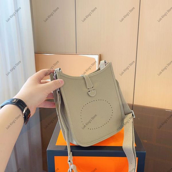 evelyne designer bag logo crossbody bag bucket bag cowhide real leather hollow letter casual new style
evelyne designer bag logo crossbody bag bucket bag cowhide real leather hollow letter casual new style