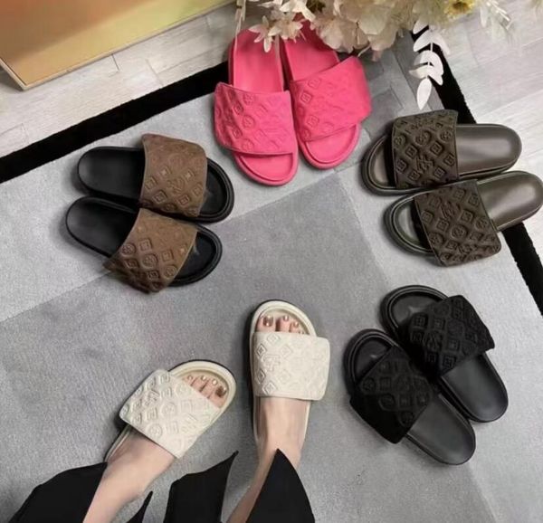 designers pool pillow mules women sandals sunset flat comfort mules padded front strap slippers ins fashionable easy-to-wear style slides, Black
designers pool pillow mules women sandals sunset flat comfort mules padded front strap slippers ins fashionable easy-to-wear style slides, Black