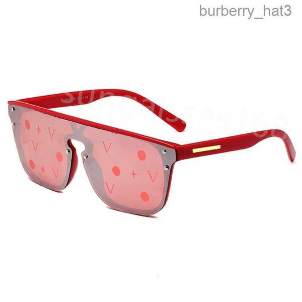 2022 designer sunglasses for women mens sunglasses men flower lens sunglasses with letter designer sun glasses traveling sunglass black grey, White;black
2022 designer sunglasses for women mens sunglasses men flower lens sunglasses with letter designer sun glasses traveling sunglass black grey, White;black