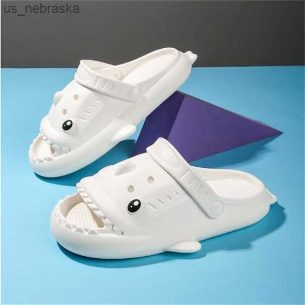 new kids shoes cartoon slipper sandals children slides foam slippers boy gril beach sandals shoe toddler christmas runner black white green, Black;grey
new kids shoes cartoon slipper sandals children slides foam slippers boy gril beach sandals shoe toddler christmas runner black white green, Black;grey