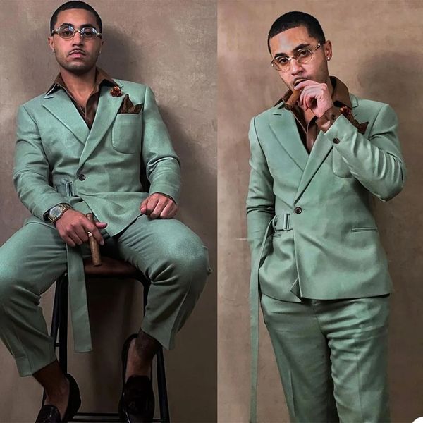 new unique designer men customized wedding tuxedos red carpet groom wear dinner prom party blazer jacket pants, Black;gray
new unique designer men customized wedding tuxedos red carpet groom wear dinner prom party blazer jacket pants, Black;gray