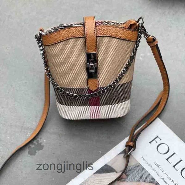 bag burbreryes european and american leather messenger women's cowhide bucket mini small cell phone lattice shoulder 3jso
bag burbreryes european and american leather messenger women's cowhide bucket mini small cell phone lattice shoulder 3jso