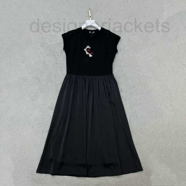 basic & casual dresses designer 2023 summer new girls' style simple and fashionable nail bead letter embroidery decoration ruffle dress, Black;gray
basic & casual dresses designer 2023 summer new girls' style simple and fashionable nail bead letter embroidery decoration ruffle dress, Black;gray