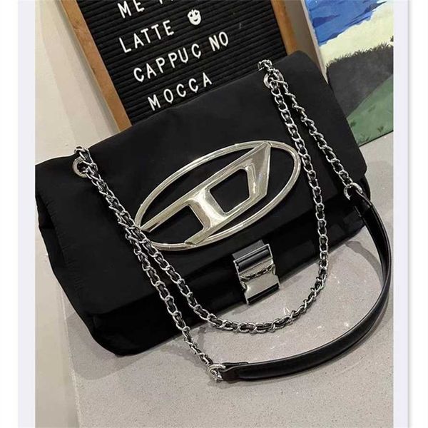 niche design high nylon oxford stray bag for women's large capacity one shoulder crossbody chain bag tide 85% outlet wholesale
niche design high nylon oxford stray bag for women's large capacity one shoulder crossbody chain bag tide 85% outlet wholesale