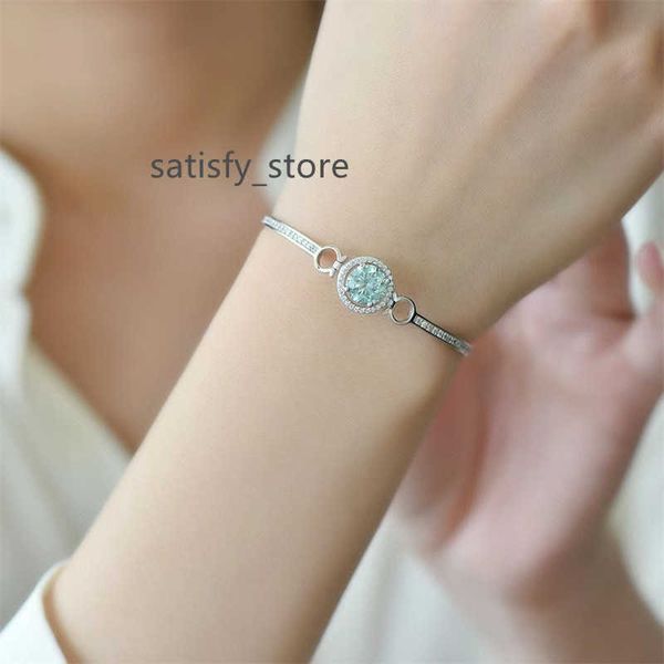 green mosan diamond d color bracelet platinum plated au750 star matching bracelet girlfriend's birthday gift preferred, Golden;silver
green mosan diamond d color bracelet platinum plated au750 star matching bracelet girlfriend's birthday gift preferred, Golden;silver