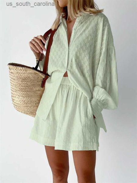 2023 summer fashion suits women two pieces outfits jacquard loose shorts with long sleeved shirt sets for women short sets l230522, White;black
2023 summer fashion suits women two pieces outfits jacquard loose shorts with long sleeved shirt sets for women short sets l230522, White;black