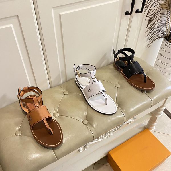 women horizon flat sandal 1a9rjk slippers slides white perforated calf leather wide front strap engraved buckle supplier counter with box, Black
women horizon flat sandal 1a9rjk slippers slides white perforated calf leather wide front strap engraved buckle supplier counter with box, Black