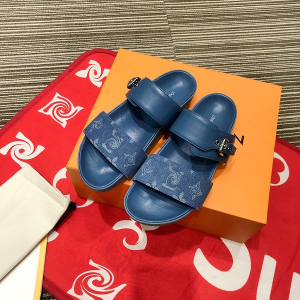 women designer slippers transparent pvc jelly lady letter printed luxury summer sandals comfortable flip flops size 35-42 yols, Black
women designer slippers transparent pvc jelly lady letter printed luxury summer sandals comfortable flip flops size 35-42 yols, Black