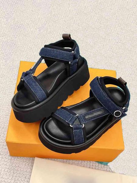 luxury pool pillow mules women sandals sunset flat comfort mules padded front strap slippers fashionable style slides sneakers size 35-41, Black
luxury pool pillow mules women sandals sunset flat comfort mules padded front strap slippers fashionable style slides sneakers size 35-41, Black