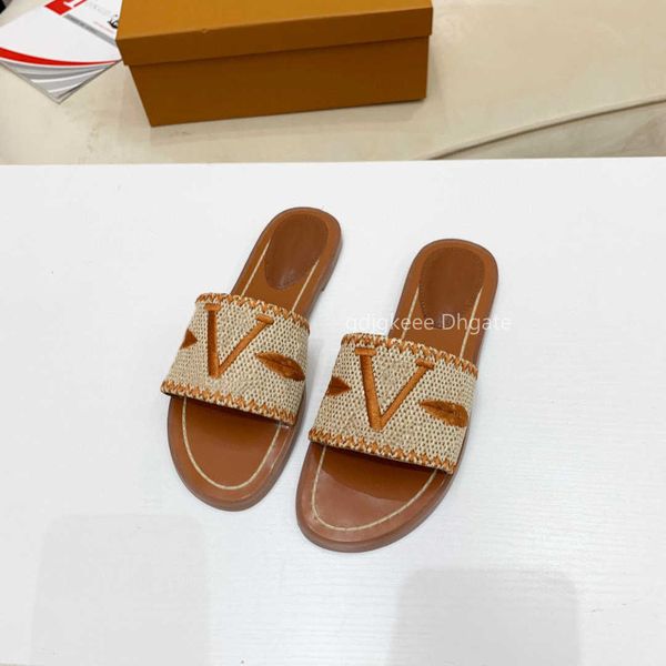 luxury ladies designer slippers crafty lock lt outdoor party slippers pp straw summer rubber sandals multicolor flat heel mule letters slide, Black
luxury ladies designer slippers crafty lock lt outdoor party slippers pp straw summer rubber sandals multicolor flat heel mule letters slide, Black