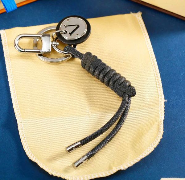 keychain brand classic designer mens luxury car keyring womens leather keychains handmade charm fashion keychain lanyard bags pendant, Silver
keychain brand classic designer mens luxury car keyring womens leather keychains handmade charm fashion keychain lanyard bags pendant, Silver