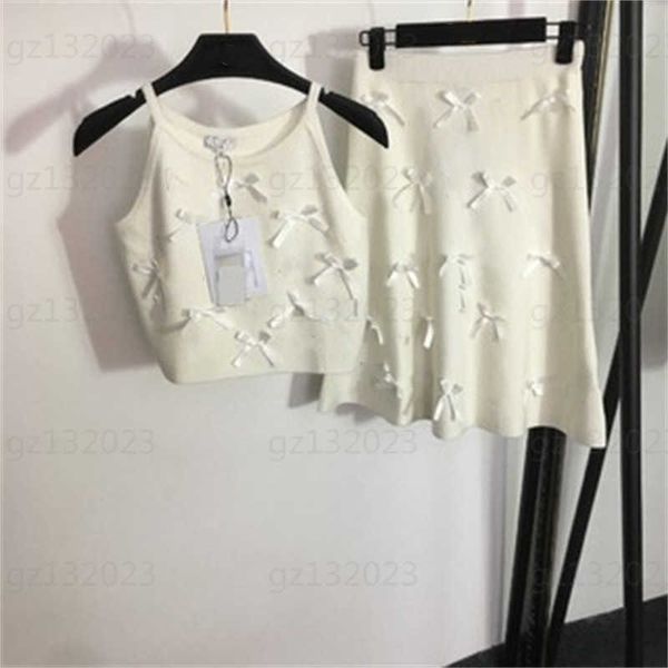 summer two piece sets mini skirt set bow tie drill letter pattern knitted camisole high waist half skirts designer bathing suit clothing, White
summer two piece sets mini skirt set bow tie drill letter pattern knitted camisole high waist half skirts designer bathing suit clothing, White