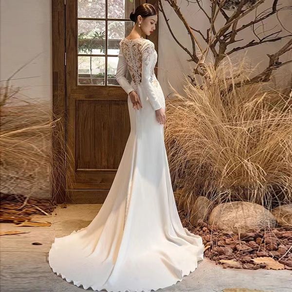 2023 mermaid wedding dresses v neck satin lace long sleeve crystal beaded plus size bridal gowns sweep train custom made arabia beach plus s, White
2023 mermaid wedding dresses v neck satin lace long sleeve crystal beaded plus size bridal gowns sweep train custom made arabia beach plus s, White