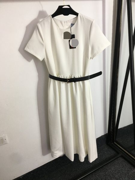 606 xl 2023 milan style runway dress summer dress crew neck sleeveless pink red above knee brand same style empire womens dress fashion 2023, Black
606 xl 2023 milan style runway dress summer dress crew neck sleeveless pink red above knee brand same style empire womens dress fashion 2023, Black