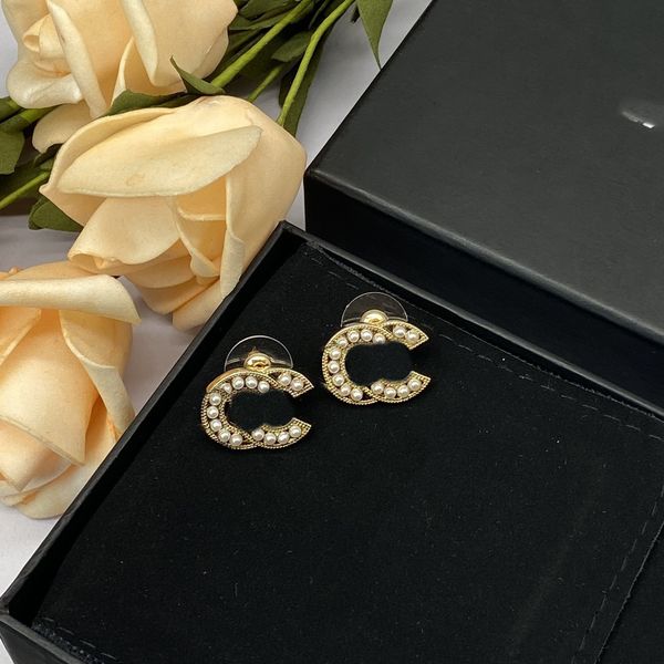 double letter c stud earrings woman luxury designer hoop earring ccity jewelry women pearl ohrringe 7856, Golden;silver
double letter c stud earrings woman luxury designer hoop earring ccity jewelry women pearl ohrringe 7856, Golden;silver