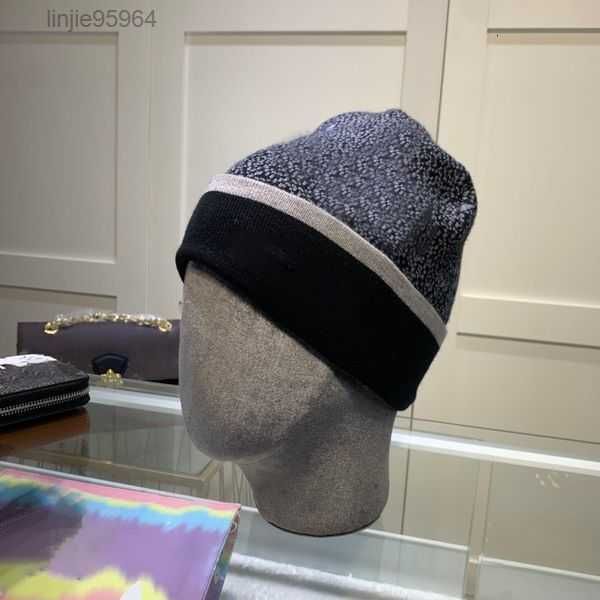 designer beanie hat fashion letter men's and casual hats fall winter high-quality wool knitted cap cashmere 8 colours 21d00{category}, Blue;gray
designer beanie hat fashion letter men's and casual hats fall winter high-quality wool knitted cap cashmere 8 colours 21d00{category}, Blue;gray