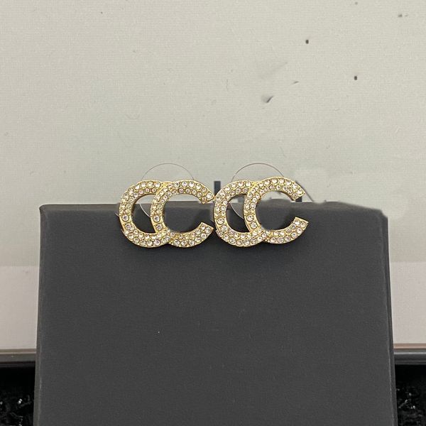 fashion stud jewelry designers luxury ccity earrings orecchini womens earring trendy gold letter c earrings 756, Golden;silver
fashion stud jewelry designers luxury ccity earrings orecchini womens earring trendy gold letter c earrings 756, Golden;silver