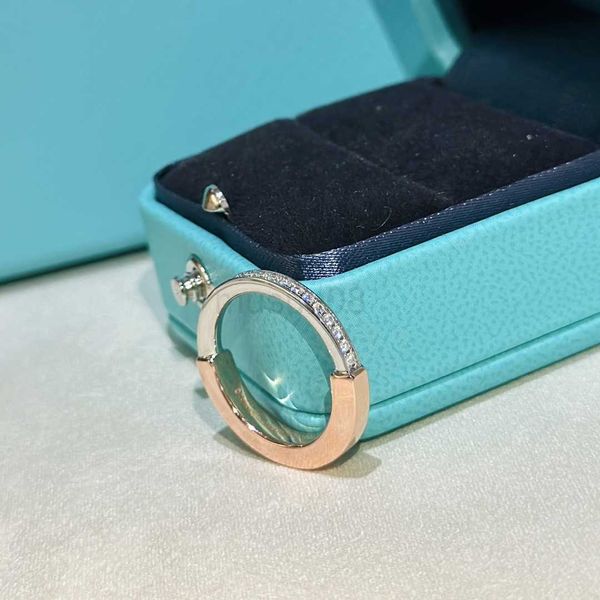 band rings luxury band rings s925 sterling silver crystal u locket brand designer wedding ring for brides women jewelry with box party gift
band rings luxury band rings s925 sterling silver crystal u locket brand designer wedding ring for brides women jewelry with box party gift
