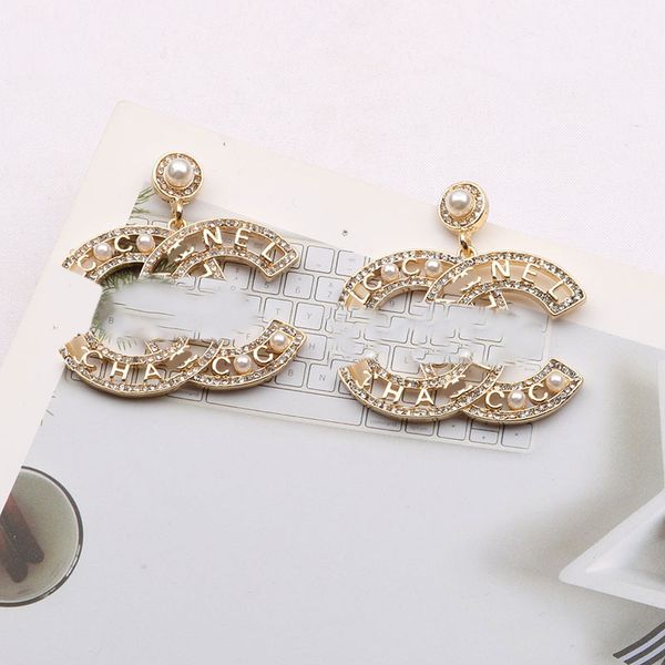 18k gold plated luxury designers earring stud famous women pierced letter earring letter wedding party gift jewerlry 20style, Golden;silver
18k gold plated luxury designers earring stud famous women pierced letter earring letter wedding party gift jewerlry 20style, Golden;silver