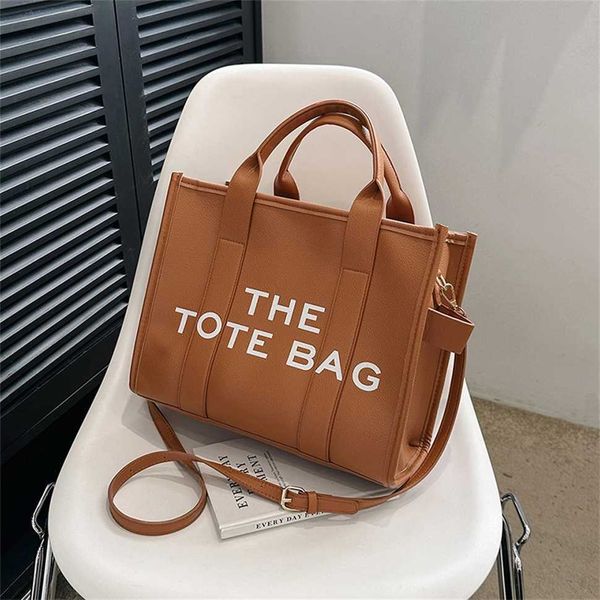 2023 new women's bag women's new solid color letter tote bag simple casual crossbody large capacity 70% outlet store online
2023 new women's bag women's new solid color letter tote bag simple casual crossbody large capacity 70% outlet store online