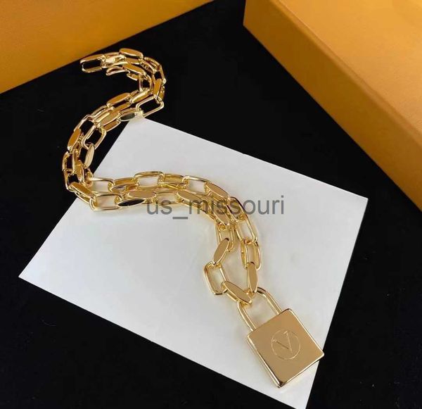 pendant necklaces christmas gifts gold lock chain bracelets necklace set wedding jewelry simple letter pendant luxury fashion jewelry j23061, Silver
pendant necklaces christmas gifts gold lock chain bracelets necklace set wedding jewelry simple letter pendant luxury fashion jewelry j23061, Silver
