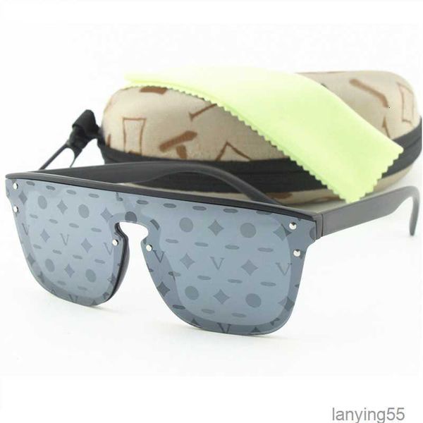 new square fashion sunglasses for men women black frame silver mirror flower letter lens driving brand sun glasses outdoor sports eyewear wi, White;black
new square fashion sunglasses for men women black frame silver mirror flower letter lens driving brand sun glasses outdoor sports eyewear wi, White;black