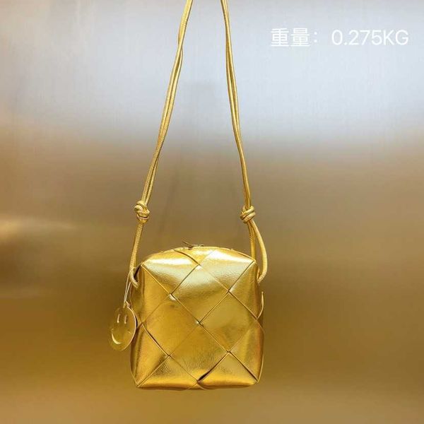 women's 2023 new korean net red woven small square bag, simple and fashionable, versatile one shoulder crossbody bag 230613
women's 2023 new korean net red woven small square bag, simple and fashionable, versatile one shoulder crossbody bag 230613