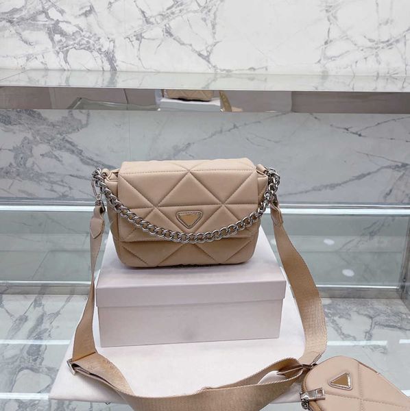 evening bag shoulder bag classical handle bags fashion ladies crossbody luxury designer messenger commuter bag french minority
evening bag shoulder bag classical handle bags fashion ladies crossbody luxury designer messenger commuter bag french minority