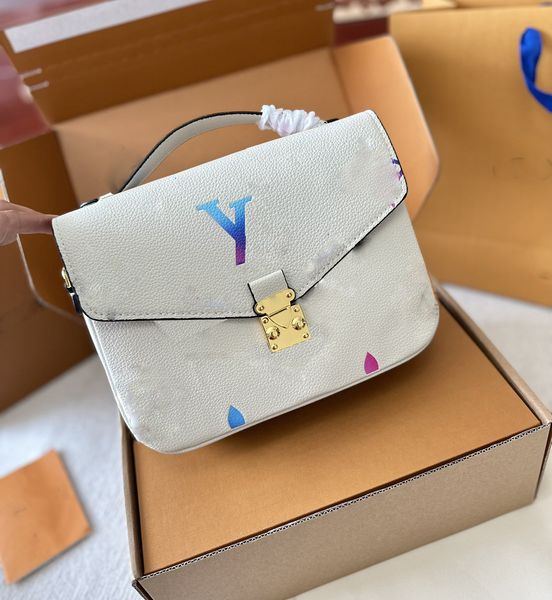 louls designer bag shoulder bag womens purses and handbags tote bags adjustable wide shoulder strap gradient color 25*18cm
louls designer bag shoulder bag womens purses and handbags tote bags adjustable wide shoulder strap gradient color 25*18cm