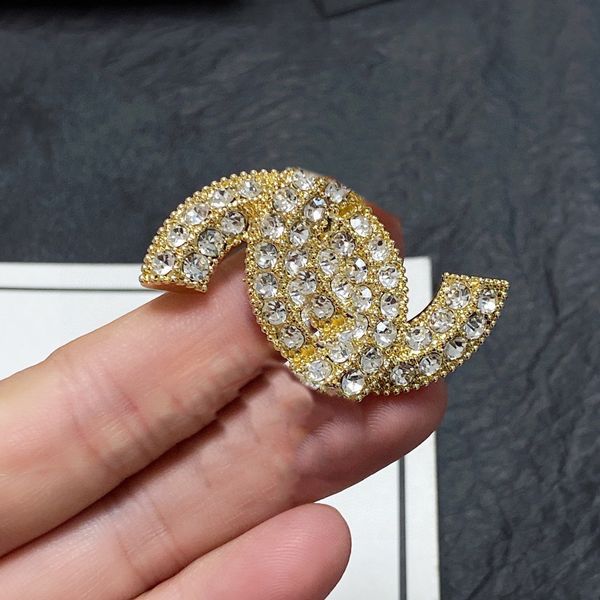 2023 latest pins designer brooches ccity luxury pin women jewelry gold high-quality woman men brooche 55, Gray
2023 latest pins designer brooches ccity luxury pin women jewelry gold high-quality woman men brooche 55, Gray