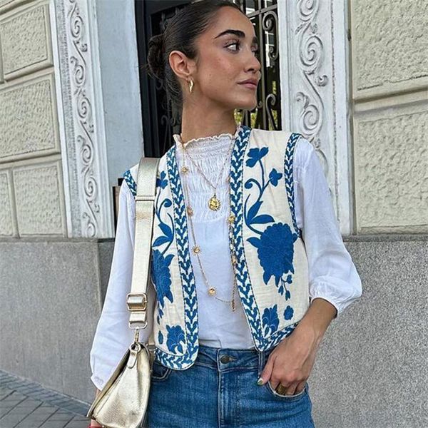 women vintage floral embroidery short vest jacket ladies national style vests for women patchwork casual waistcoat, Black;white
women vintage floral embroidery short vest jacket ladies national style vests for women patchwork casual waistcoat, Black;white