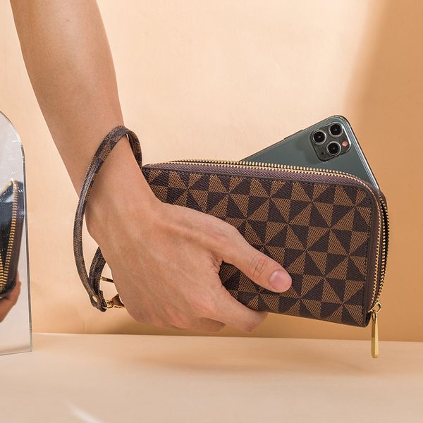 2023 double zipper long wallet fashion printed wallet double layer leather women wallets high capacity men handbag, Red;black
2023 double zipper long wallet fashion printed wallet double layer leather women wallets high capacity men handbag, Red;black
