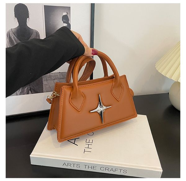 classic luxury chain fashion plaid flower brand wallet vintage ladies brown leather handbag designer shoulder bag
classic luxury chain fashion plaid flower brand wallet vintage ladies brown leather handbag designer shoulder bag