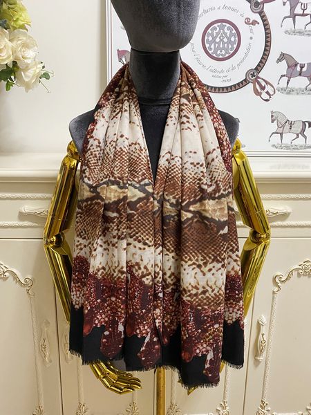 women's square scarf scarves shawl cashmere material thin and soft gradient pint pattern size 130cm - 130cm, Blue;gray
women's square scarf scarves shawl cashmere material thin and soft gradient pint pattern size 130cm - 130cm, Blue;gray