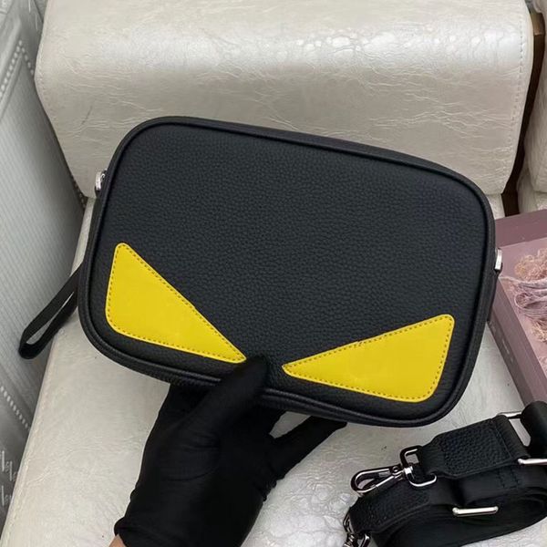 men camera crossbody bag handbag purse genuine leather two shoulder strap 5a quality hand wallets classic eye pattern inside fashion letters
men camera crossbody bag handbag purse genuine leather two shoulder strap 5a quality hand wallets classic eye pattern inside fashion letters