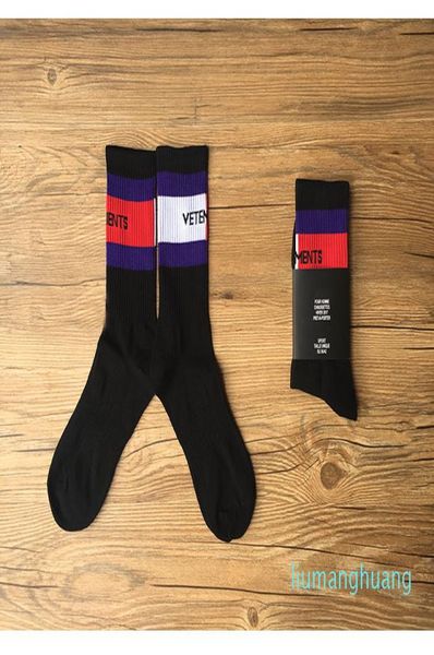 2 colors vetements socks men women socks cotton skateboard couple stockings letter jacquard football socks size 36446505356, Black
2 colors vetements socks men women socks cotton skateboard couple stockings letter jacquard football socks size 36446505356, Black