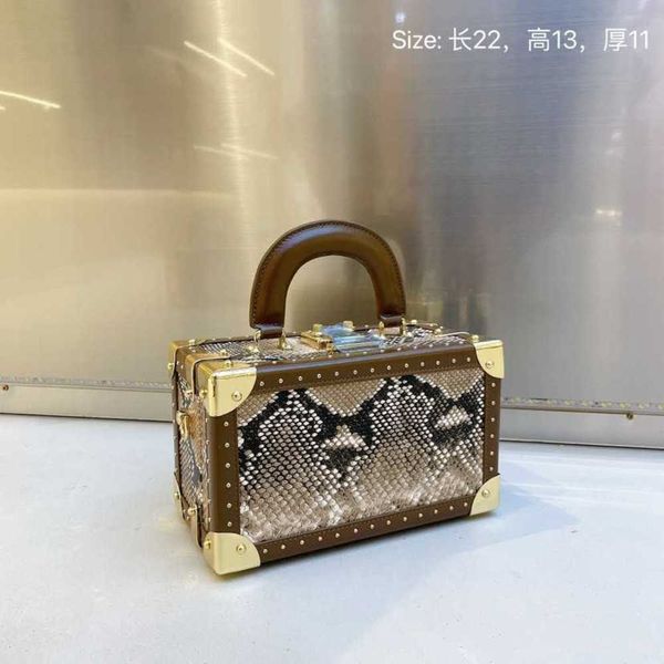 women's 2023 new product korean net red print snake pattern lock buckle box bag handheld one shoulder crossbody bag 230613
women's 2023 new product korean net red print snake pattern lock buckle box bag handheld one shoulder crossbody bag 230613