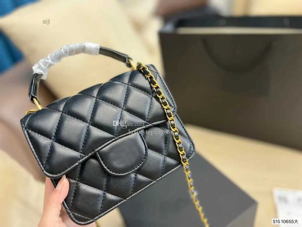 vinatge cc flap handbags women luxury bags black quilted handle shoulder bag designer mini classic brand crossbody small tote lady messenger
vinatge cc flap handbags women luxury bags black quilted handle shoulder bag designer mini classic brand crossbody small tote lady messenger