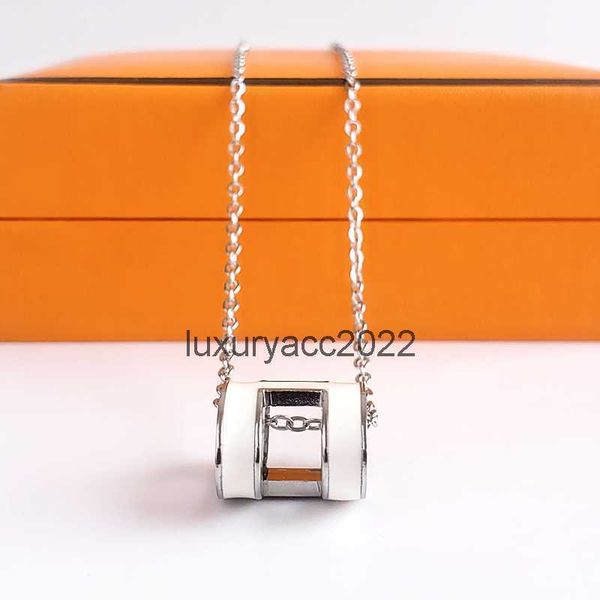 designer classic luxury h pendant necklaces ladies silver letter necklace luxury design jewelry colorfast hypoallergenic
designer classic luxury h pendant necklaces ladies silver letter necklace luxury design jewelry colorfast hypoallergenic