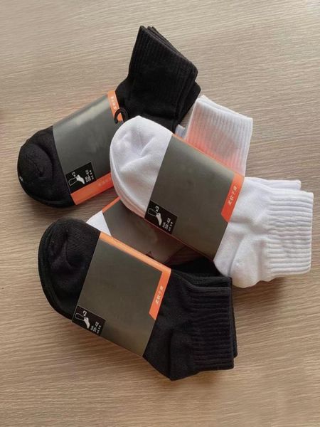 allmatch mens socks women men cotton classic ankle letter breathable black and white mixing football basketball spor6081281
allmatch mens socks women men cotton classic ankle letter breathable black and white mixing football basketball spor6081281