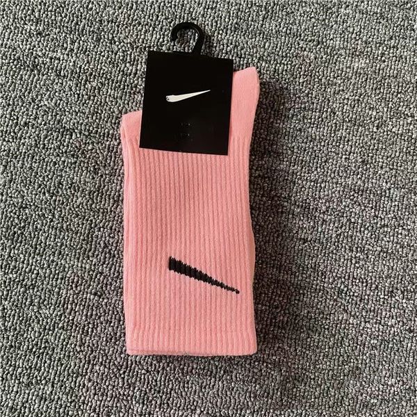 socks designer luxury womens mens mens fashion socks versatile letter breathable cotton jogging basketball football sports sock wholesale on, Black;white
socks designer luxury womens mens mens fashion socks versatile letter breathable cotton jogging basketball football sports sock wholesale on, Black;white